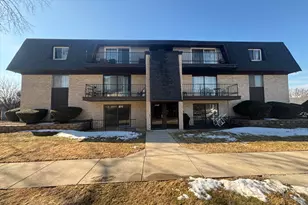 11107 S 84th Ave, Palos Hills, IL 60465 - Photo 1