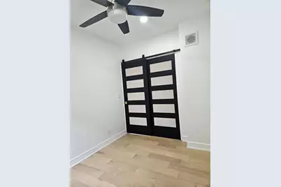 5402 N Mobile Avenue, Chicago, IL 60630 - Photo 8