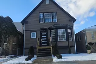 5402 N Mobile Ave, Chicago, IL 60630 - Photo 1