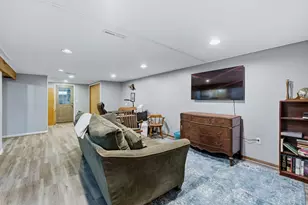 136 McKinstry Dr, Elgin, IL 60123 - Photo 14