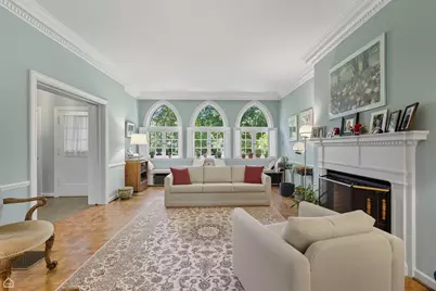 5611 S Kenwood Avenue, Chicago, IL 60637 - Photo 4