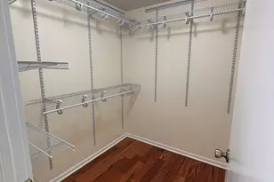 709 79th St, Darien, IL 60561 - Photo 6