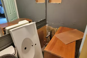 17W747 Standish Ln, Villa Park, IL 60181 - Photo 8