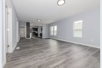 689 E Bluff Street, Marseilles, IL 61341 - Photo 2