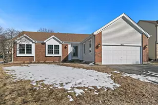 4025 Peartree Dr, Lake in the Hills, IL 60156 - Photo 30