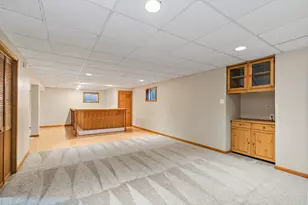 4025 Peartree Dr, Lake in the Hills, IL 60156 - Photo 22