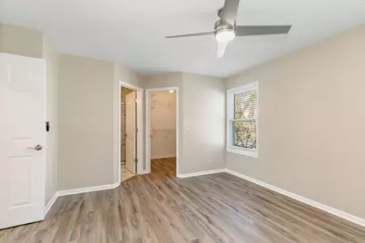 4025 Peartree Drive, Lake in the Hills, IL 60156 - Photo 12