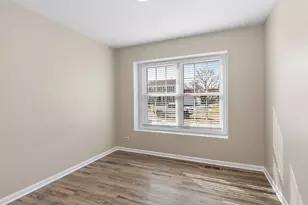 4025 Peartree Dr, Lake in the Hills, IL 60156 - Photo 18