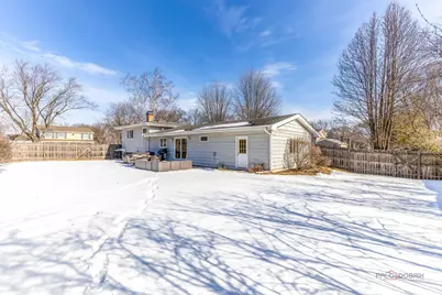 705 S Dymond Road, Libertyville, IL 60048 - Photo 16