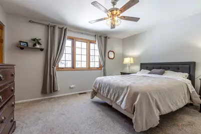 705 S Dymond Road, Libertyville, IL 60048 - Photo 10