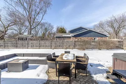 705 S Dymond Road, Libertyville, IL 60048 - Photo 18