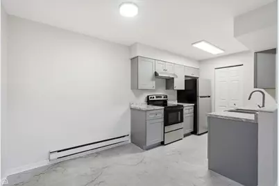 627 Virginia Road #111, Crystal Lake, IL 60014 - Photo 4