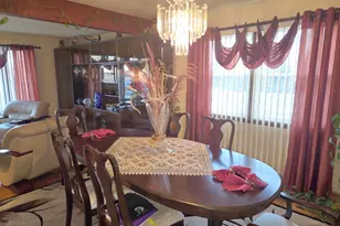 8103 Gladys Ln, Palos Hills, IL 60465 - Photo 14