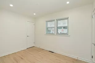 4533 N Keystone Ave, Chicago, IL 60630 - Photo 8