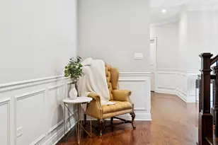 203 S Columbia St, Naperville, IL 60540 - Photo 34