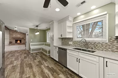 925 Lindenwood Drive, Aurora, IL 60506 - Photo 10