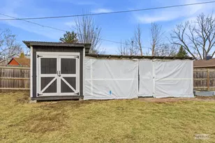 925 Lindenwood Dr, Aurora, IL 60506 - Photo 26