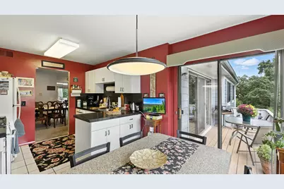 550 Greystone Lane #A2, Wheeling, IL 60090 - Photo 4