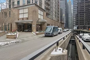 222 N Columbus Dr, Chicago, IL 60601 - Photo 26