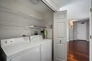 1731 Pavilion Way, Park Ridge, IL 60068 - Photo 22