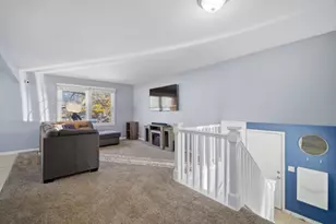 766 Michigan Ave, South Elgin, IL 60177 - Photo 10