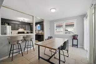 766 Michigan Ave, South Elgin, IL 60177 - Photo 12