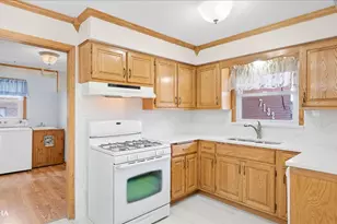 7132 W 84th Pl, Burbank, IL 60459 - Photo 8