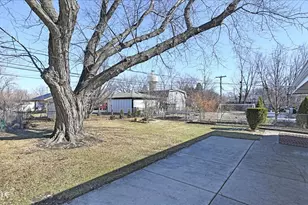 7132 W 84th Pl, Burbank, IL 60459 - Photo 20
