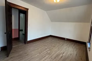 1121 Fairview Ave, Rockford, IL 61101 - Photo 4