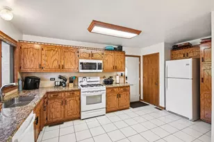 8021 Enclave Ln, Tinley Park, IL 60487 - Photo 12