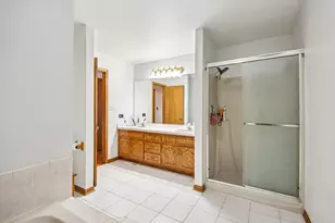 8021 Enclave Ln, Tinley Park, IL 60487 - Photo 24