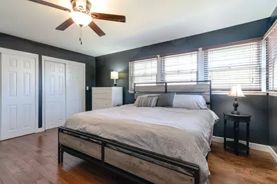 34049 N Hickory Avenue, Grayslake, IL 60030 - Photo 18