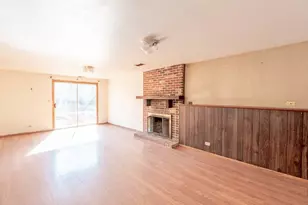 428 N Ashbury Ave, Bolingbrook, IL 60440 - Photo 8