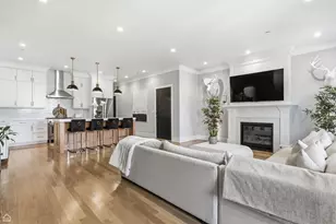 2913 W Belmont Ave, Chicago, IL 60618 - Photo 8