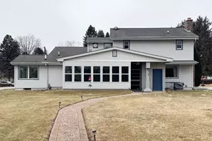1926 Valencia Dr, Rockford, IL 61108 - Photo 4