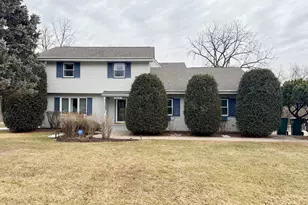 1926 Valencia Dr, Rockford, IL 61108 - Photo 1