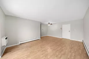 575 Fairway View Dr, Wheeling, IL 60090 - Photo 12