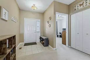 2202 Tremont Ln, Joliet, IL 60431 - Photo 2