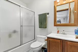 37471 N Il Route 59 Rd, Lake Villa, IL 60046 - Photo 12