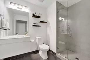 320 E 21st St, Chicago, IL 60616 - Photo 18