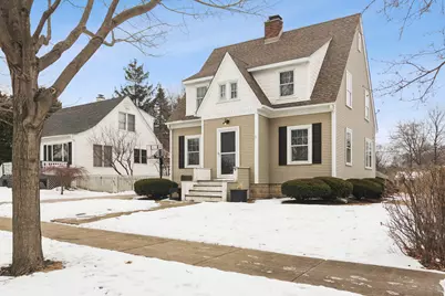 131 Walton Street, Barrington, IL 60010 - Photo 1