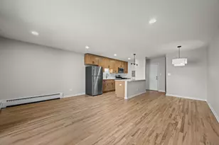 2411 N Kennicott Dr, Arlington Heights, IL 60004 - Photo 2