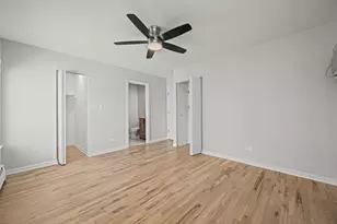 2411 N Kennicott Dr, Arlington Heights, IL 60004 - Photo 12