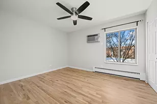 2411 N Kennicott Dr, Arlington Heights, IL 60004 - Photo 10