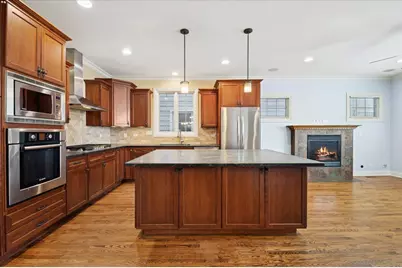 305 Marengo Avenue, Forest Park, IL 60130 - Photo 6