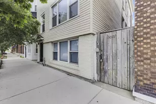 3007 N Ashland Ave, Chicago, IL 60657 - Photo 1