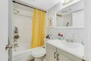 3007 N Ashland Ave, Chicago, IL 60657 - Photo 8