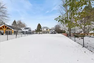 3727 Hale Ln, Island Lake, IL 60042 - Photo 18