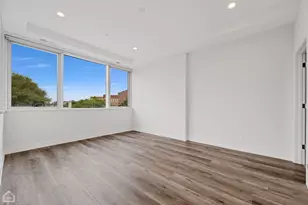 1957 N Fairfield Ave, Chicago, IL 60647 - Photo 8