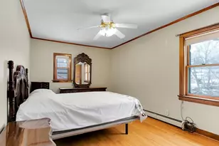 4952 N Bernard St, Chicago, IL 60625 - Photo 10